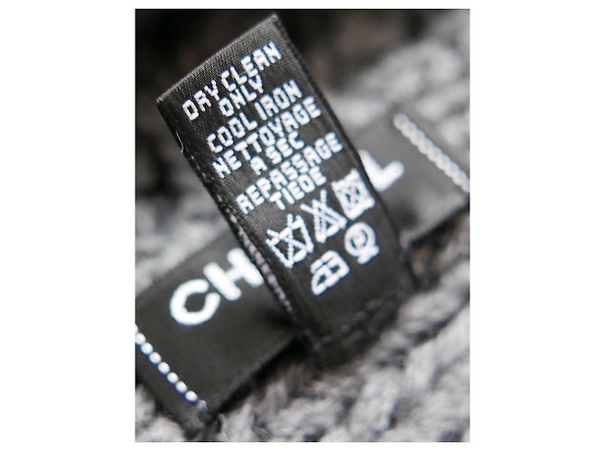Chanel Archival CC Logo Grobstrickschal aus grauem Kaschmir - Ansicht 5