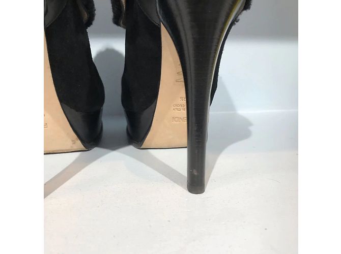 Botas FENDI T.EU 39.5 de ante Negro - vista 5