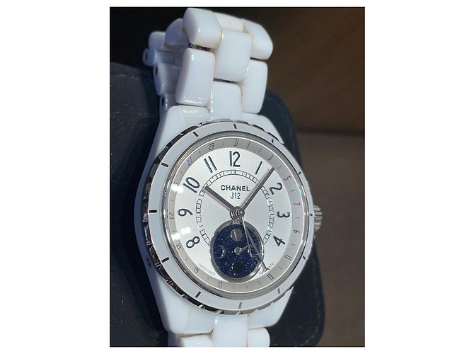 Chanel MOONPHASE White - view 2