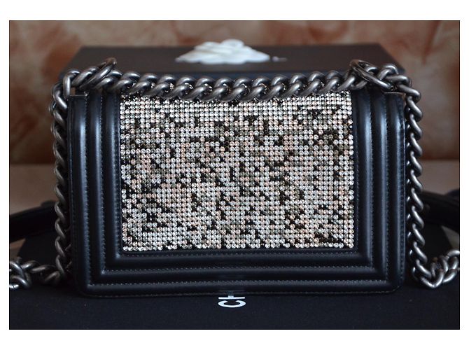 Borsa mini Chanel Boy con cristalli Swarovski Nero Multicolore Silver hardware - vista 4