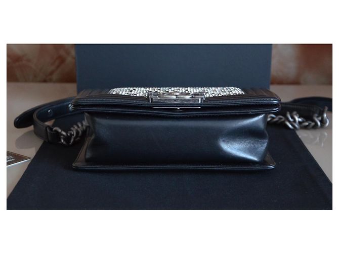 Borsa mini Chanel Boy con cristalli Swarovski Nero Multicolore Silver hardware - vista 8
