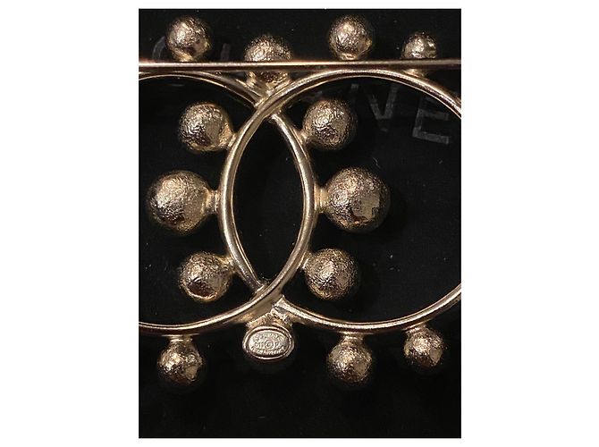 CHANEL gefütterte C-Brosche mit Perlen und Strasssteinen Silber - Ansicht 6