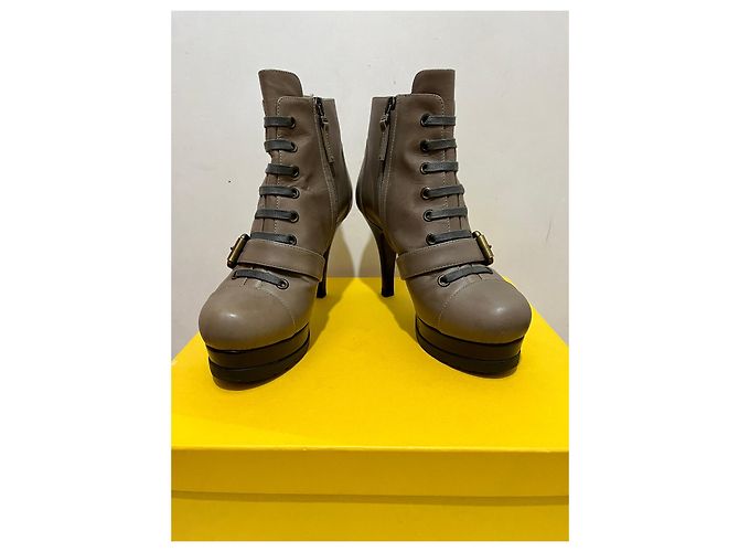 Fendi Stivaletti in pelle con zip laterale Marrone - vista 2