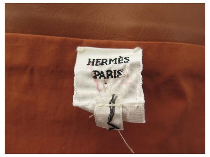 Hermès RARO TOP HALTER HERMES EN CUERO MARRÓN 36 s mirada 18 primavera 2022 Cuero Castaño - vista 5
