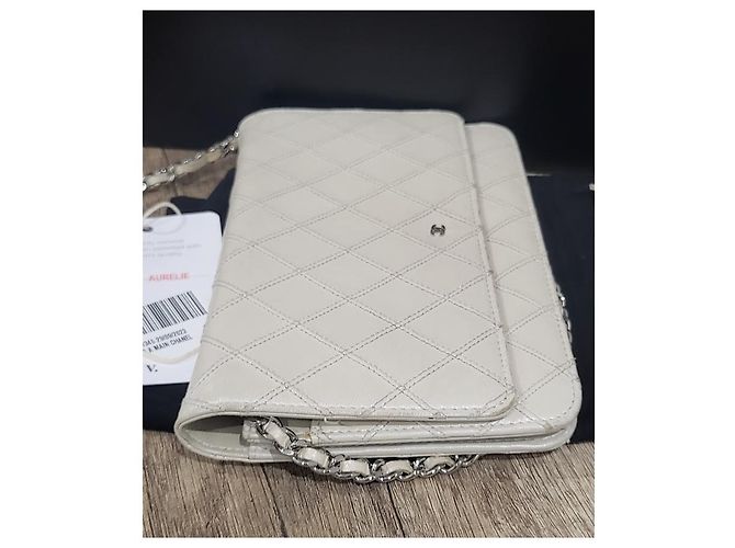 Wallet On Chain Chanel BILLETERA CON CADENA BLANCO BEIGE - vista 3