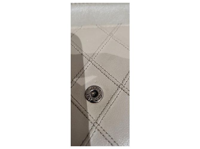 Wallet On Chain Chanel BILLETERA CON CADENA BLANCO BEIGE - vista 9