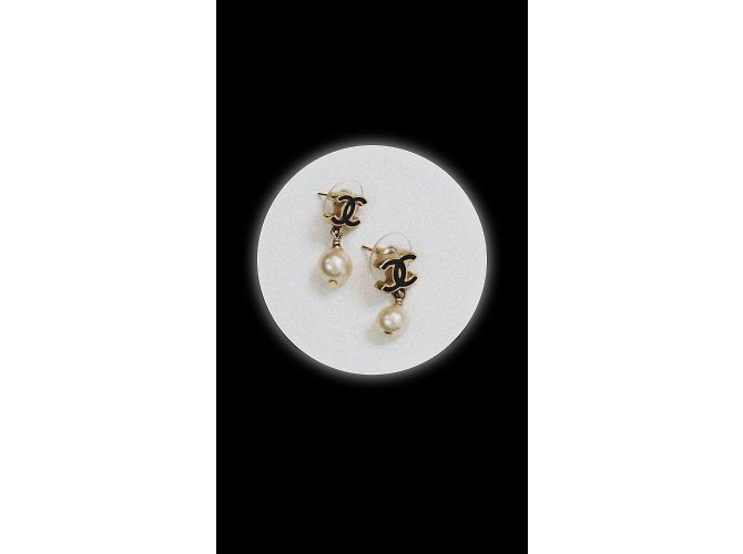 Chanel Orecchini a goccia con perle CC placcate in oro D'oro - vista 3