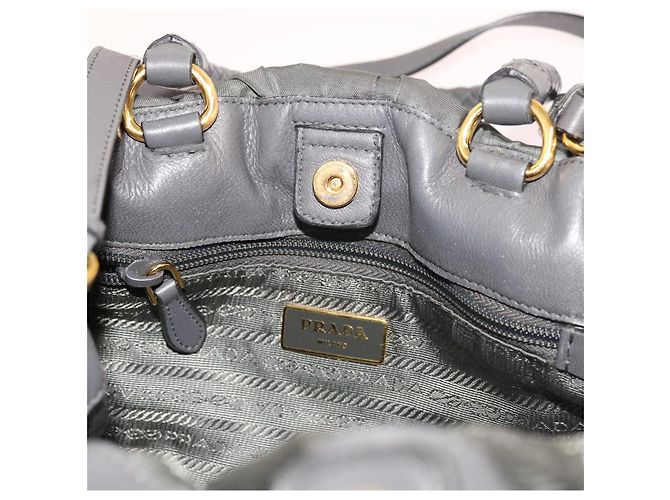 Borsa a mano Prada in nylon 2modo Grigio Auth 54970 Marrone - vista 17