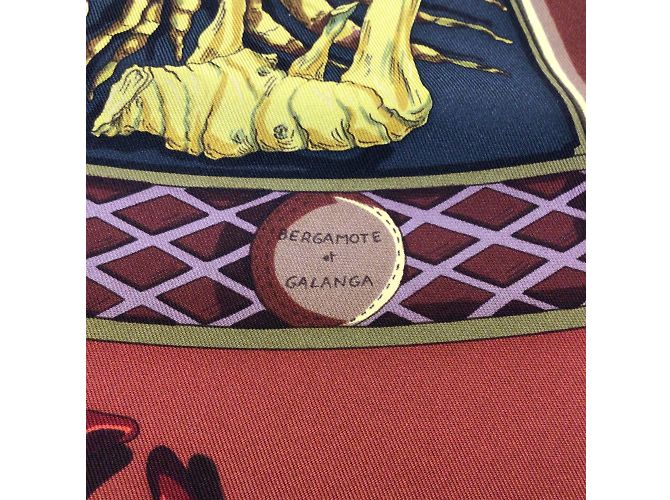 Hermès Hermes rosso / Sciarpa in twill di seta quadrata Hermes Multi Aux Pays des Epices grigio antracite Multicolore - vista 15