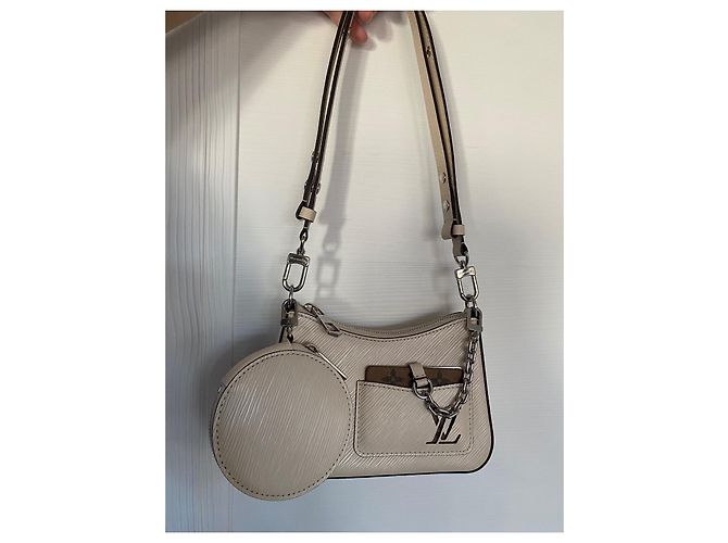 Borsa Louis Vuitton Marellini in pelle Epi quarzo bianco - vista 14