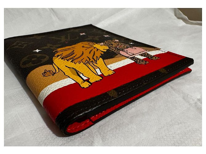 Organizer Edición limitada de Louis Vuitton 2018 Titular del pasaporte de Navidad Roja - vista 13