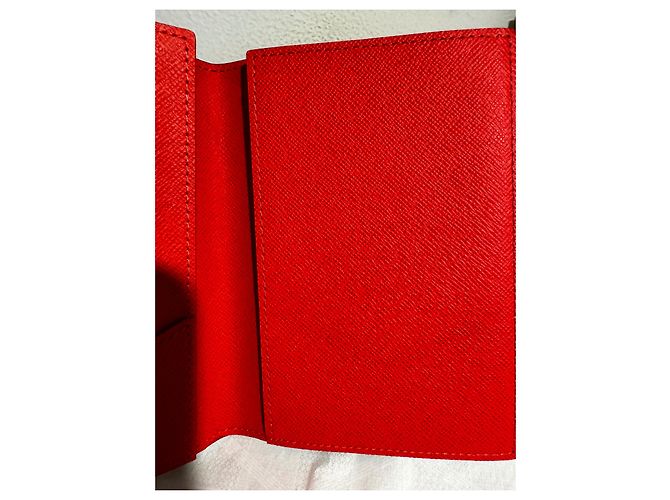 Organizer Edición limitada de Louis Vuitton 2018 Titular del pasaporte de Navidad Roja - vista 9