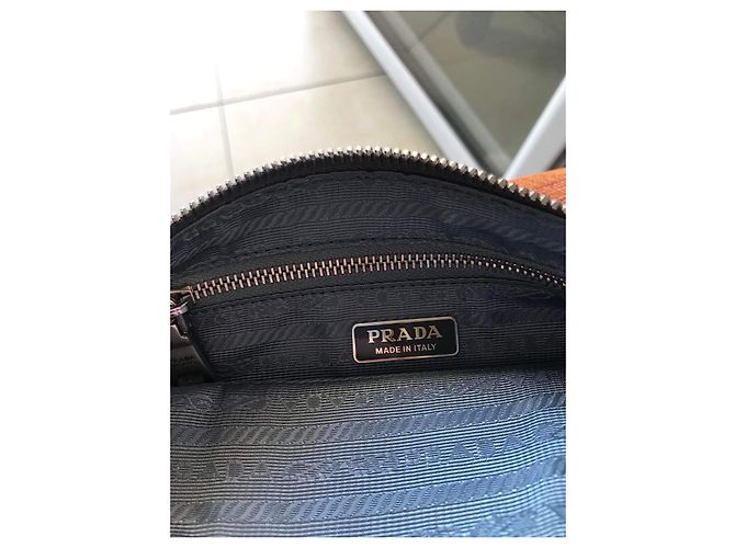 Prada Etikette-Minitasche - Ansicht 4