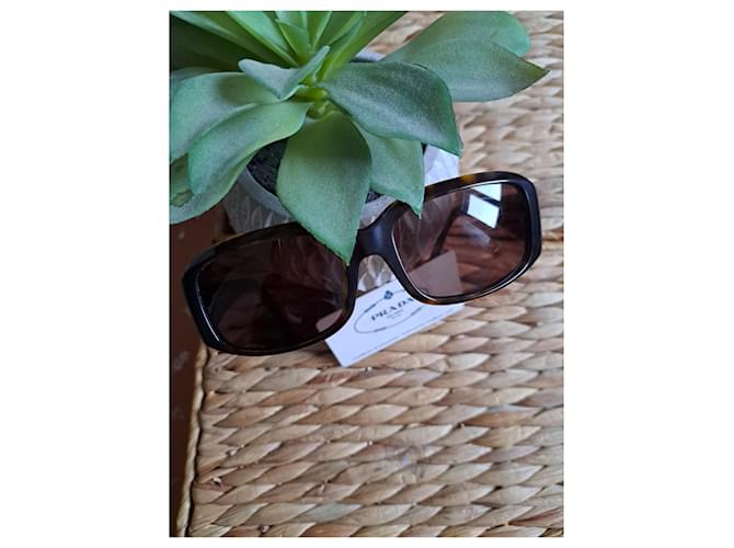 Gafas de sol Prada negras de plástico Negro - vista 3