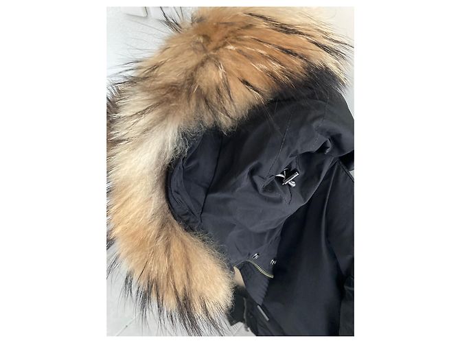 Woolrich Jacke Schwarz mit Fellkapuze Größe M - Ansicht 4
