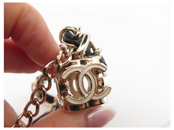 COLLANA CHOCKER CHANEL CUBO CON LOGO CC E CATENA INTRECCIATA 35/45 Collane D'oro - vista 5