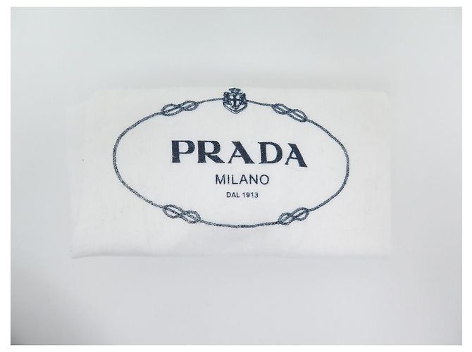NUOVA BORSA PRADA TRIANGLE BORSA MULTITASCHE 2VH155 BORSA A MANO IN PELLE NERA - vista 20