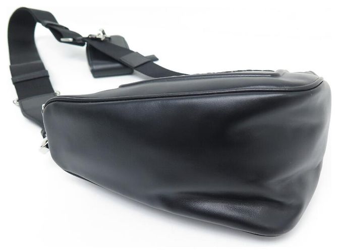 NUOVA BORSA PRADA TRIANGLE BORSA MULTITASCHE 2VH155 BORSA A MANO IN PELLE NERA - vista 6