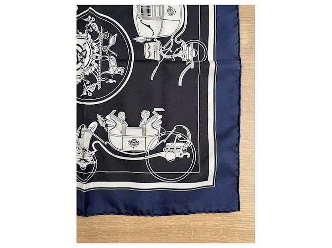 Sciarpa di seta Hermès Gavroche Nero Bianco Blu Navy - vista 5