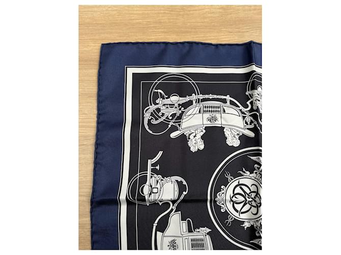 Sciarpa di seta Hermès Gavroche Nero Bianco Blu Navy - vista 7