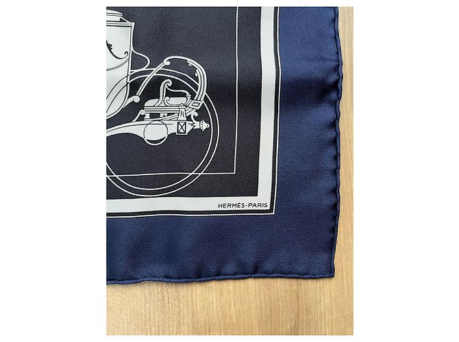 Sciarpa di seta Hermès Gavroche Nero Bianco Blu Navy - vista 8