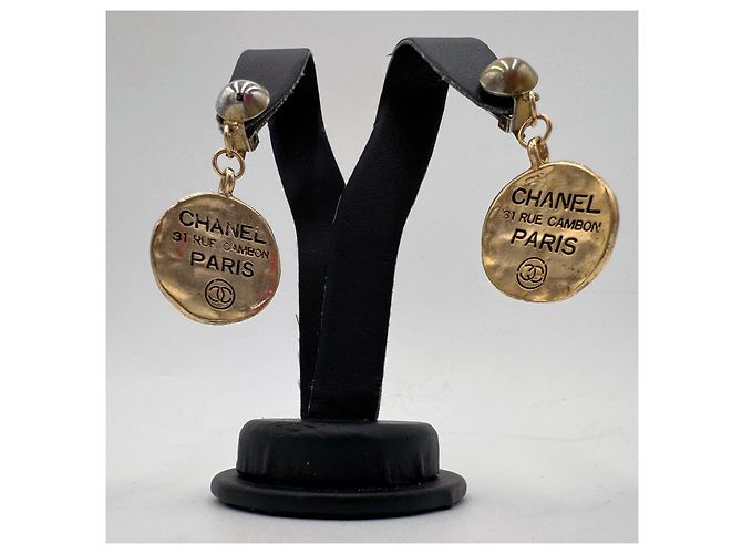 Chanel 1980è l'Oro Martellato 31 Orecchini Rue Cambon Parigi D'oro - vista 3