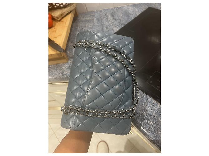 Borsa a mano Chanel in pelle blu - vista 2