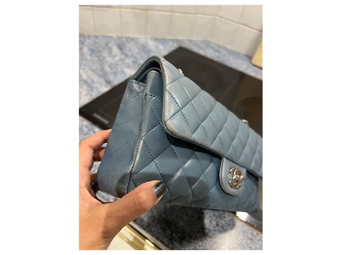 Borsa a mano Chanel in pelle blu - vista 3