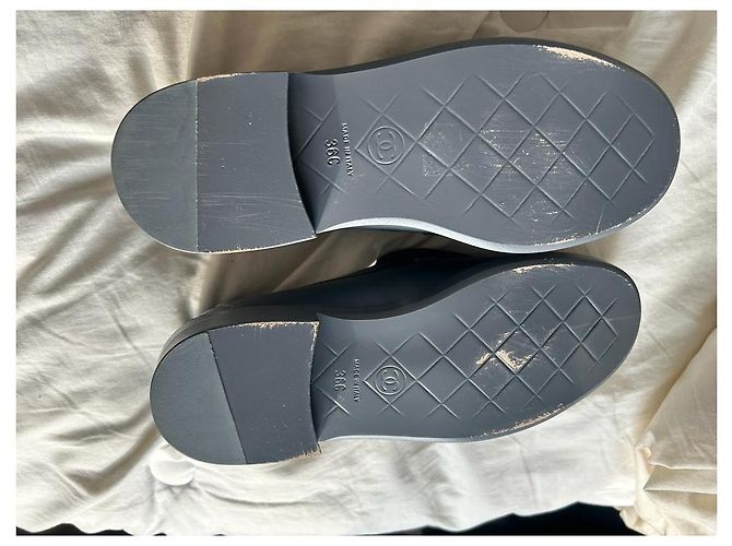 Mocassins Lock Chanel 36 Gris - vue 3