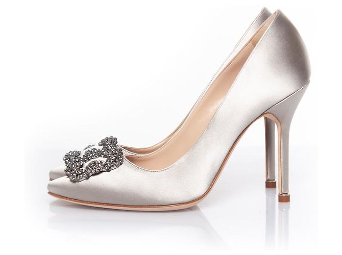Autre Marque Manolo Blahnik, Décolleté Hangisi in raso Grigio - vista 2