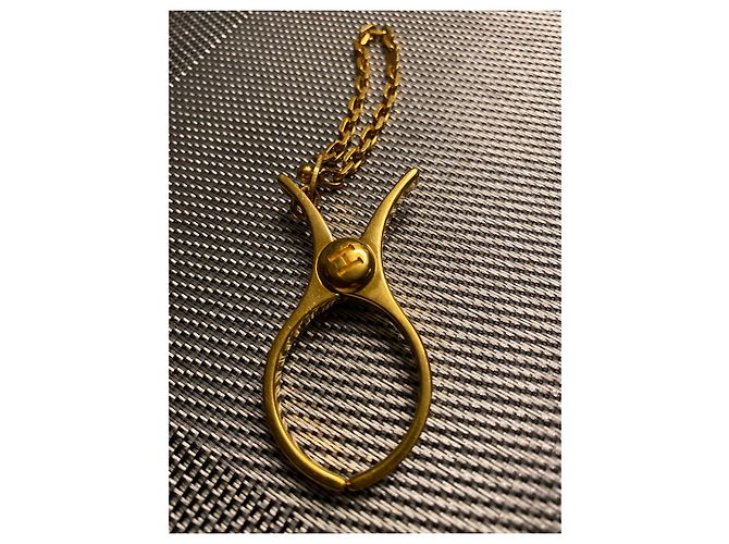 Clip per guanti Hermès in metallo dorato Gold hardware - vista 11