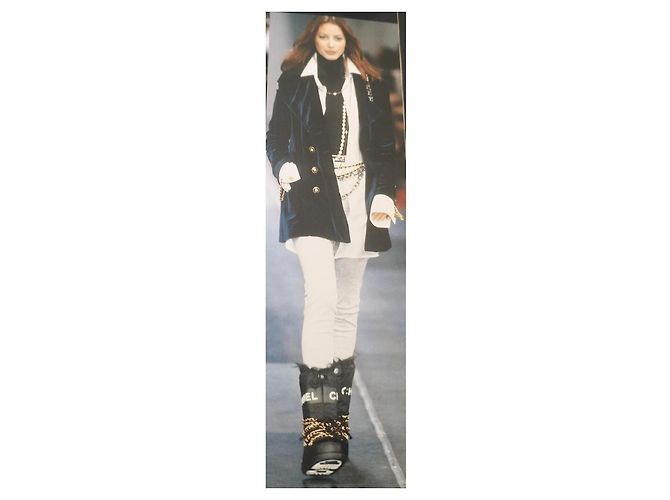 Gemelos Chanel - Desfile de Moda de Otoño/Invierno 1993-1994 Negro - vista 2