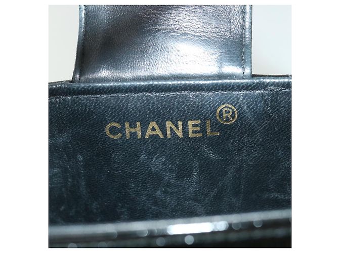 CHANEL V Stitch Turn Lock Umhängetasche Lackleder Schwarz CC Auth 54998 - Ansicht 11