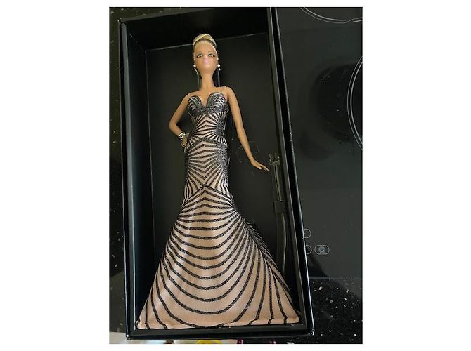 Autre Marque Poupée Barbie Zuhair Murad neuve Multicolore - vue 10