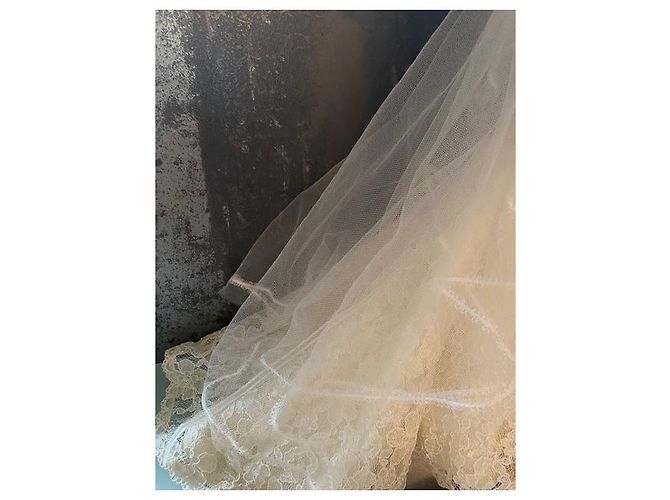 Autre Marque Poupée Barbie Carolina Herrera Bride Gold Label Multicolore - vue 6
