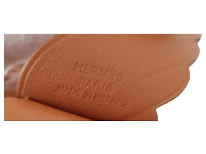 Hermès Ciondolo da borsa Hermes Rodéo Pégase in pelle dorata Marrone - vista 4