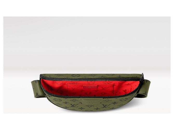 Louis Vuitton borsa a tracolla Moon monogramma kaki Cachi - vista 3