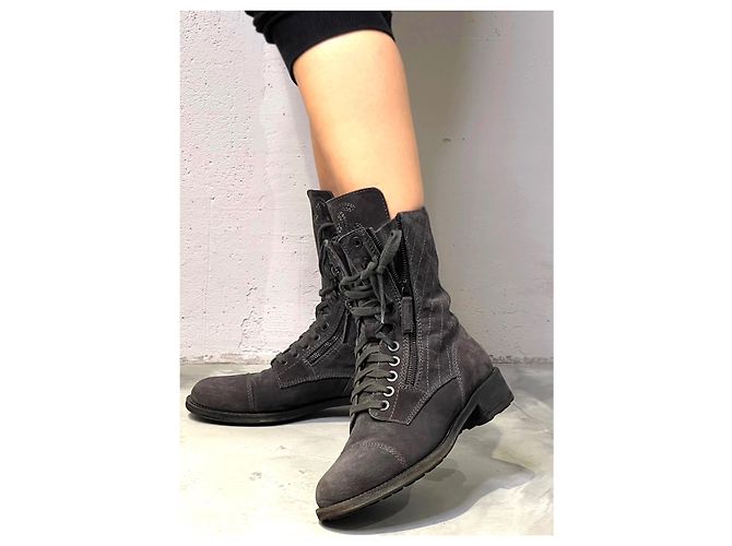 Chanel Combat CC-Logo-Schnürstiefel Grau Anthrazitgrau - Ansicht 9