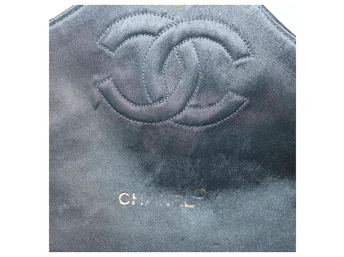 CHANEL Borsa a Spalla Matelassé con Catena Satin Nero Oro CC Auth bs8554 D'oro - vista 10
