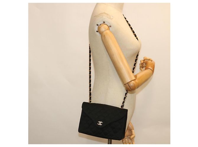 CHANEL Borsa a Spalla Matelassé con Catena Satin Nero Oro CC Auth bs8554 D'oro - vista 22