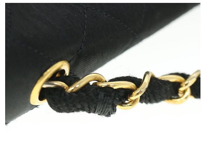 CHANEL Borsa a Spalla Matelassé con Catena Satin Nero Oro CC Auth bs8554 D'oro - vista 8