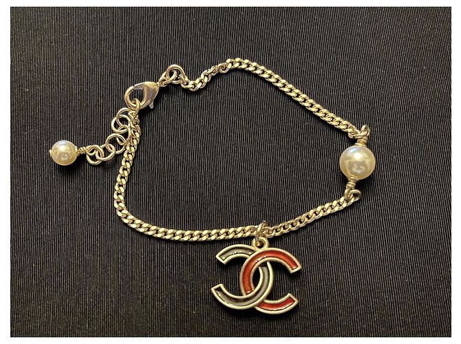 Bracciale Chanel in metallo D'oro - vista 2
