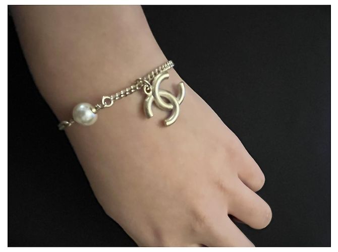 Bracciale Chanel in metallo D'oro - vista 4