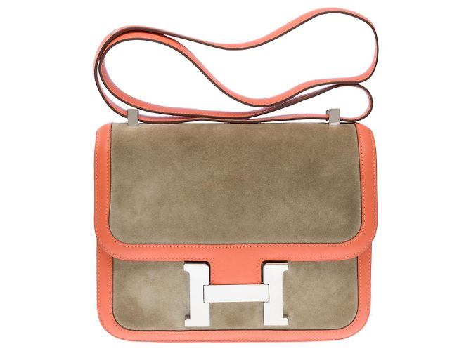 Hermès Sac HERMES Constance en Suède Gris - 101461 - vue 3
