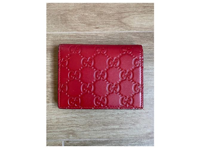 Cartera Gucci de piel roja con logo GG - vista 3