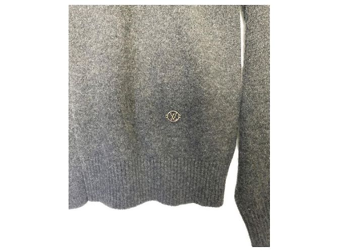 ***LOUIS VUITTON (Louis Vuitton)  V-NECK KNIT Grey - view 4