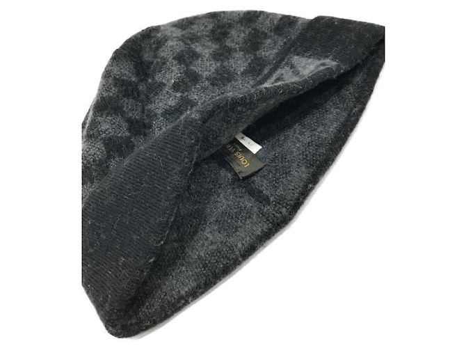 ***LOUIS VUITTON (Louis Vuitton)  Bonnet en tricot Petit Damier Noir - vue 6
