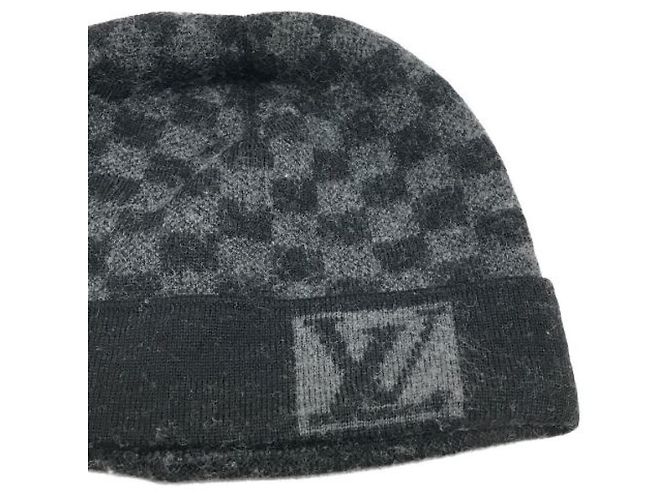 ***LOUIS VUITTON (Louis Vuitton)  Bonnet en tricot Petit Damier Noir - vue 7