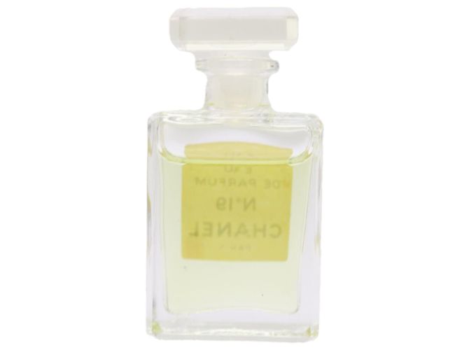 Profumo CHANEL N.19 Collana Tono Oro CC Auth ar10367B - vista 2