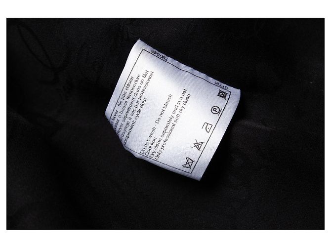 Chanel, Schwarz-goldene Tweedjacke - Ansicht 7